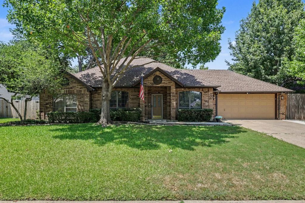 2421 Cornell Drive, Flower Mound