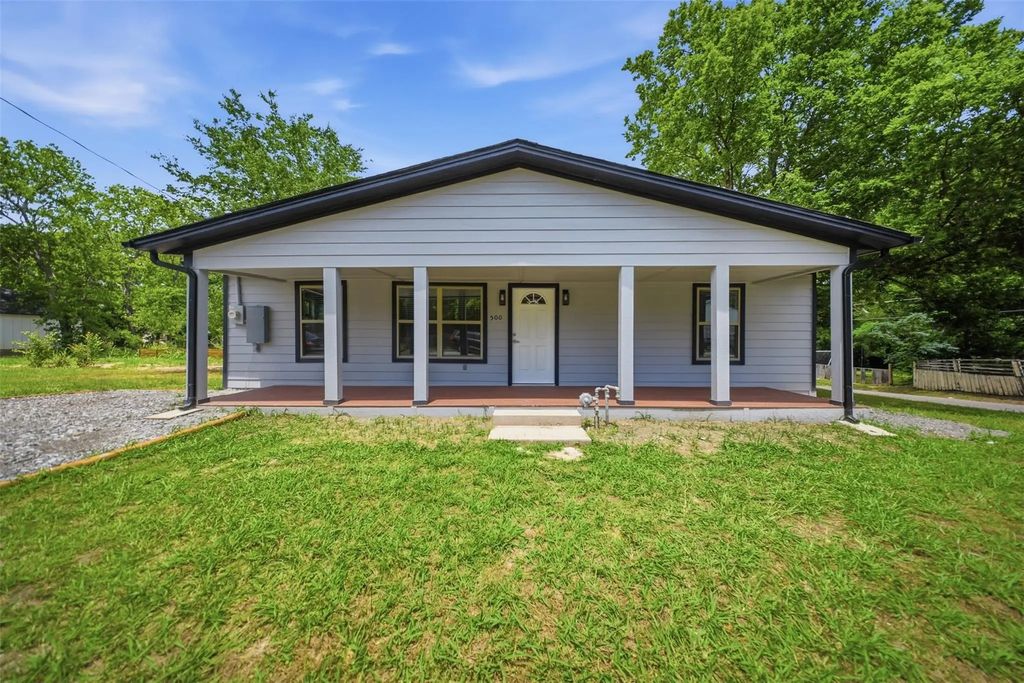 500 S 4th Street, Bonham