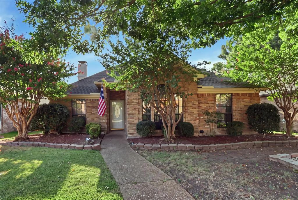 1100 Pin Oak Lane, Allen