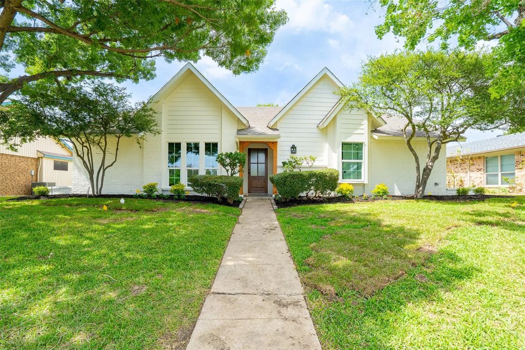 2513 Incline Drive, Carrollton