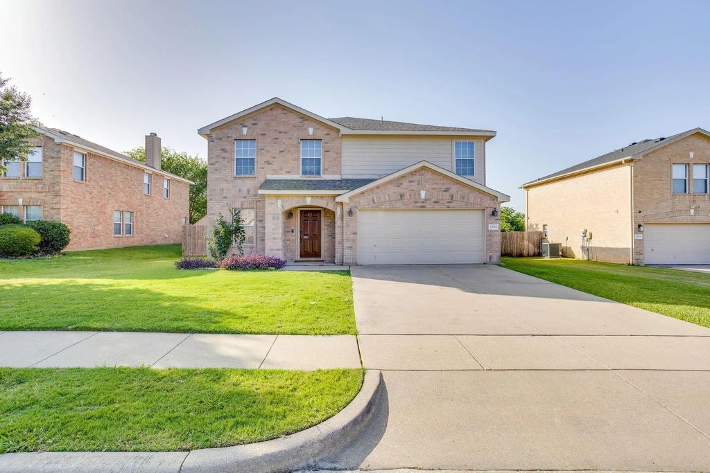 2521 Buffalo Run, Burleson