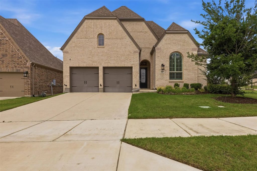 6028 Firefox Lane, Fort Worth