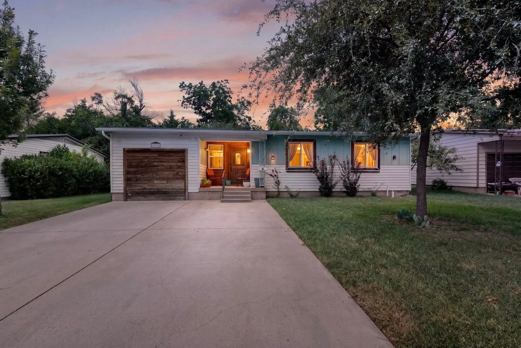 2539 Hearthstone Drive, Farmers Branch