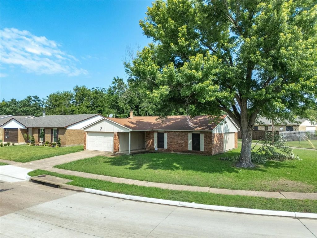 10217 Ironwood Lane, Dallas