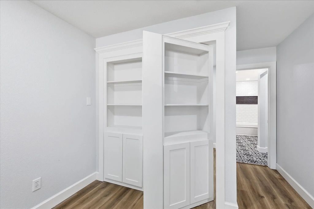 5644 Meadows Way, North Richland Hills