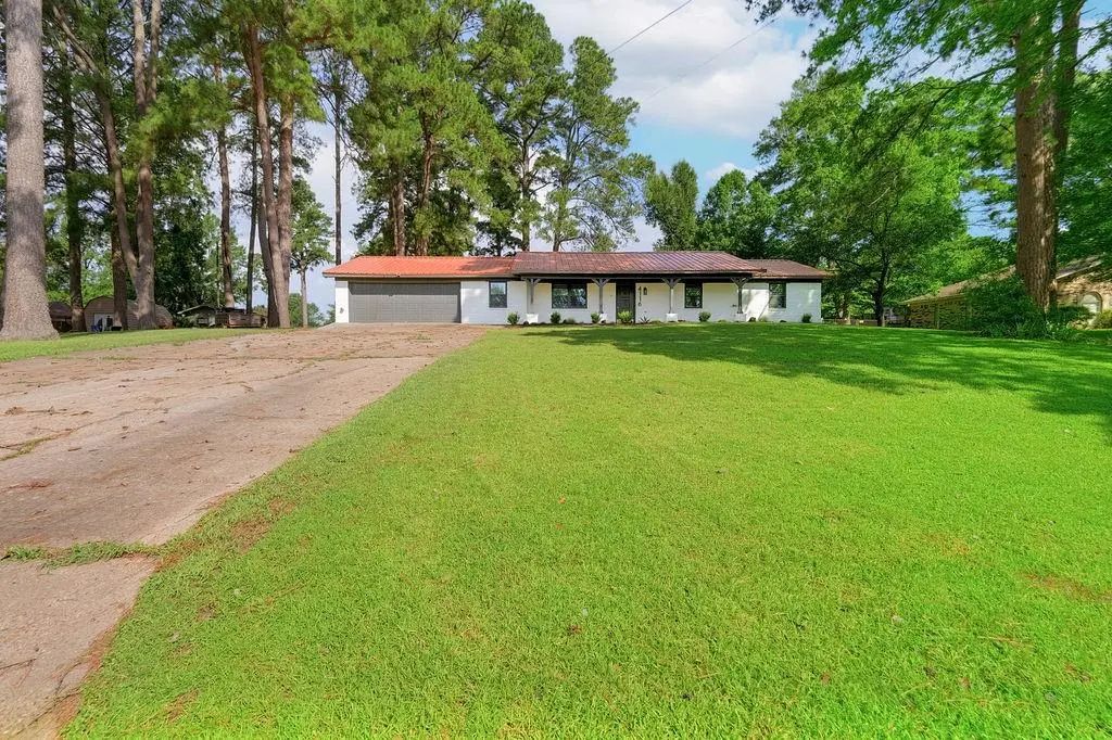 4116 Lakeshore Drive, Lone Star