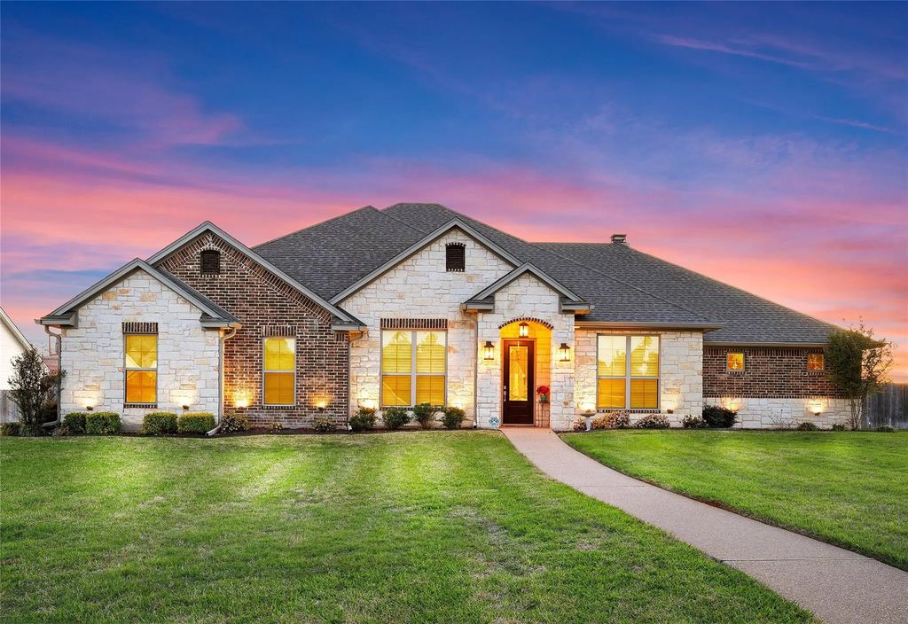 23 Independence Trail, Waco