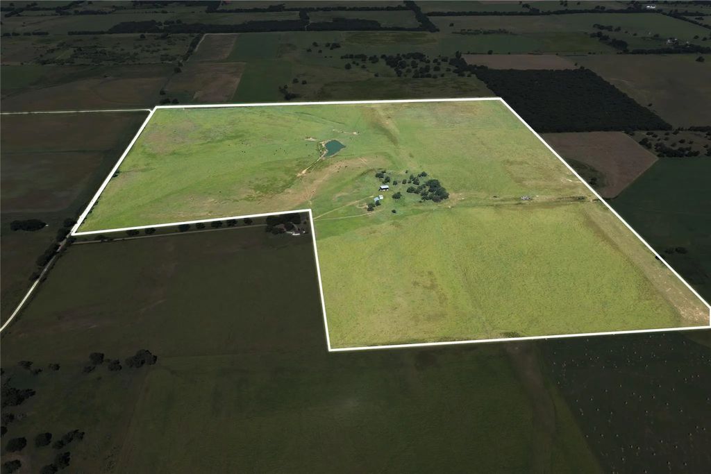 600 County Road 107 B, Sidney