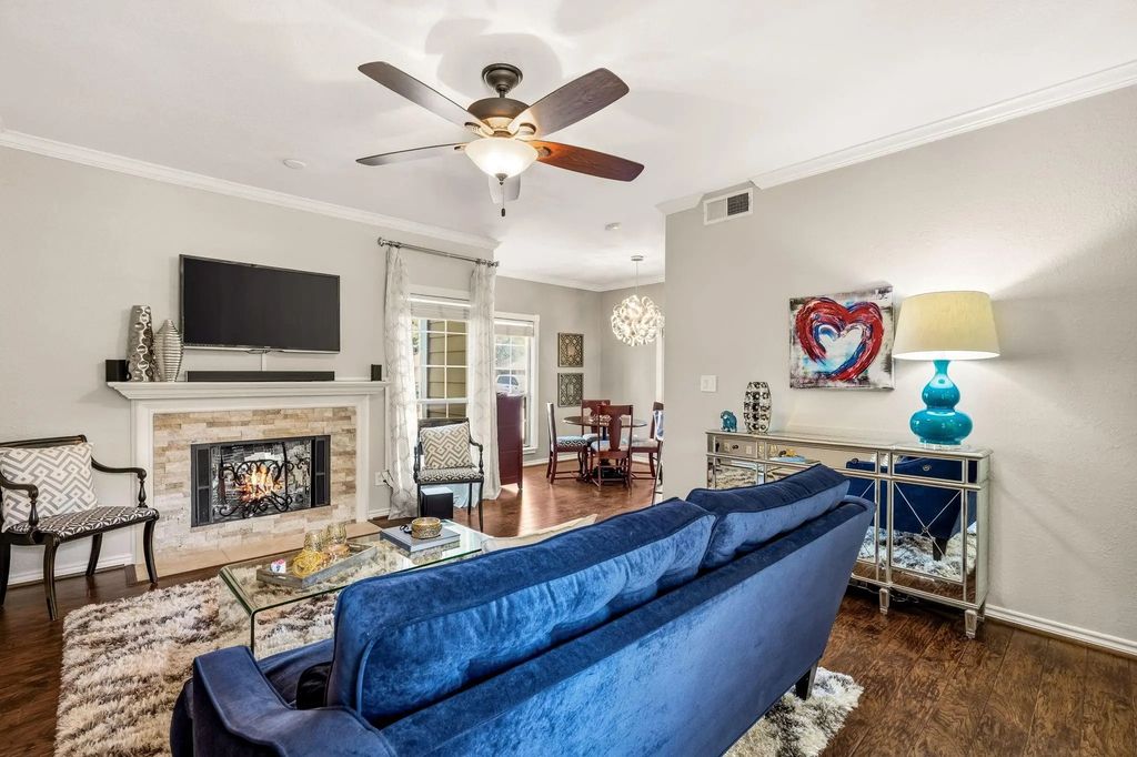 8600 Coppertowne Lane 304, Dallas