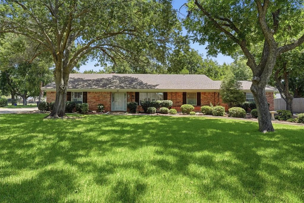 6107 Belvidere Circle, Granbury