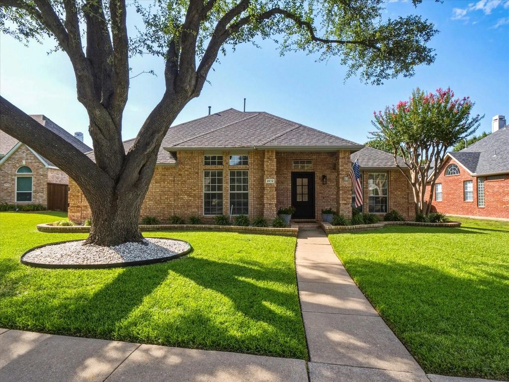 2612 Cheverny Drive, McKinney