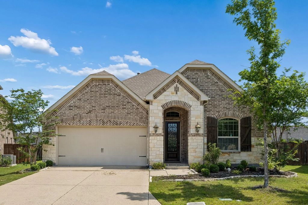 3935 Wind Cave Bend, Irving