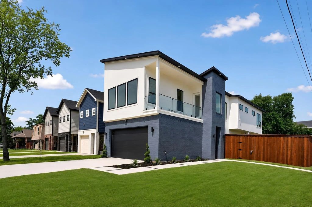 2633 Peabody Avenue, Dallas