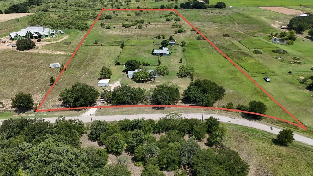 301 Dixie Road, Weatherford