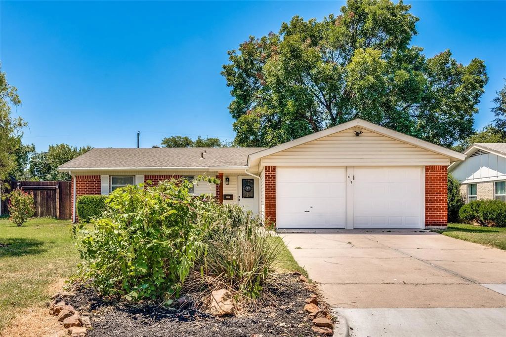 613 Whitener Road, Euless