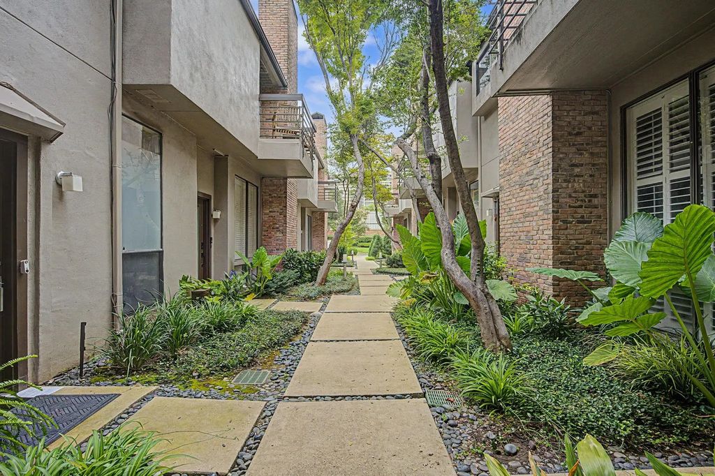 3948 Buena Vista Street 106, Dallas