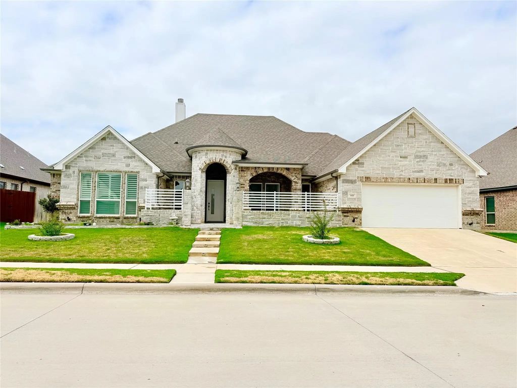 1424 Silent Springs Drive, Fort Worth