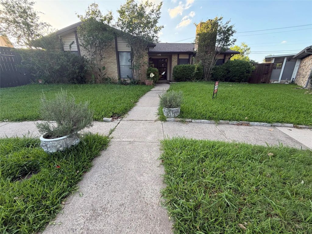 1849 Sandy Ridge Court, Carrollton