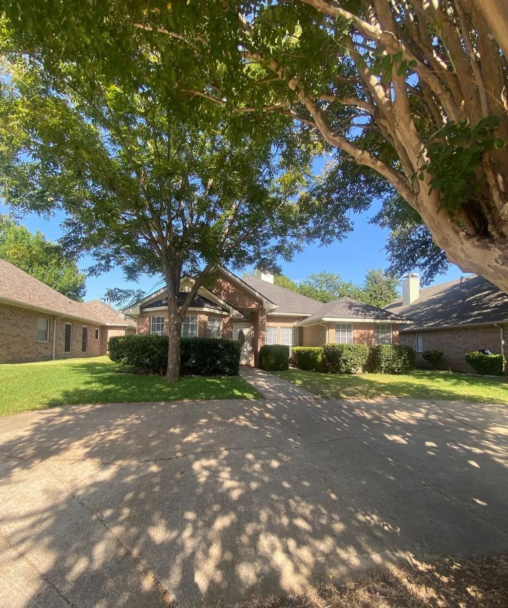 17804 Hillcrest Road, Dallas