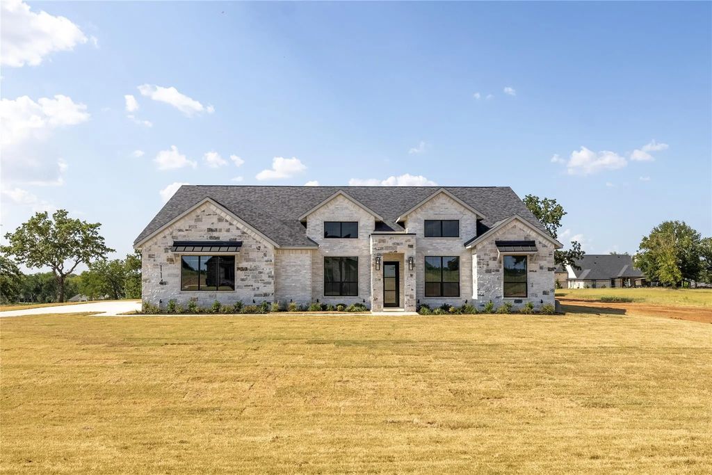 114 Red Bud Road, Boyd