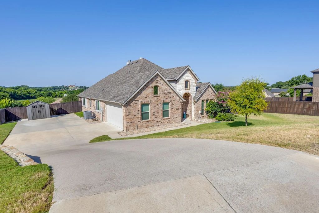 106 Hannah Court, Weatherford