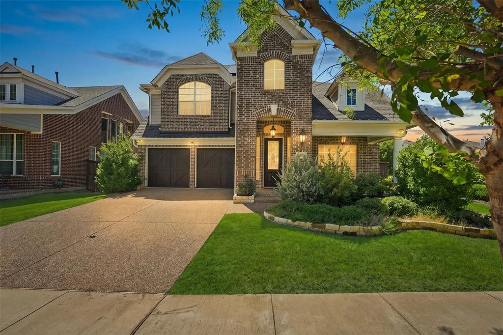 1317 Mary Horn Drive, Aubrey