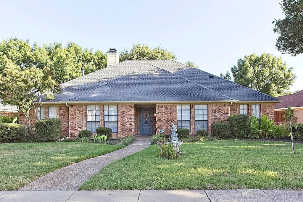 1700 Huron Trail, Plano