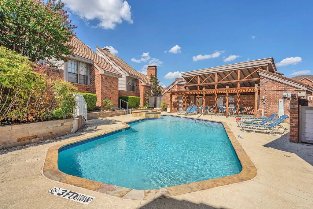 18240 Midway Road 402, Dallas