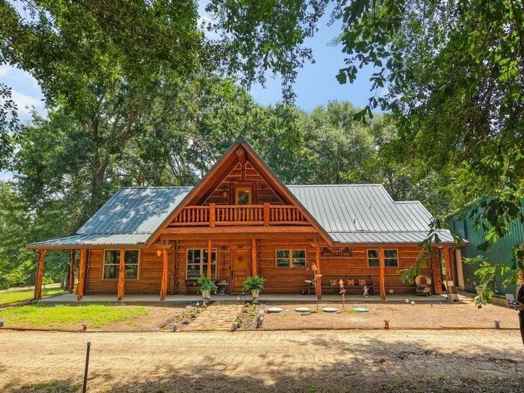 2226 Holly Road, Gilmer