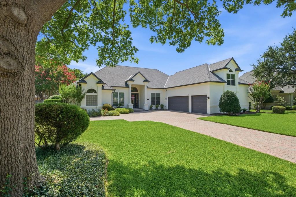 1430 Bent Trail Circle, Southlake