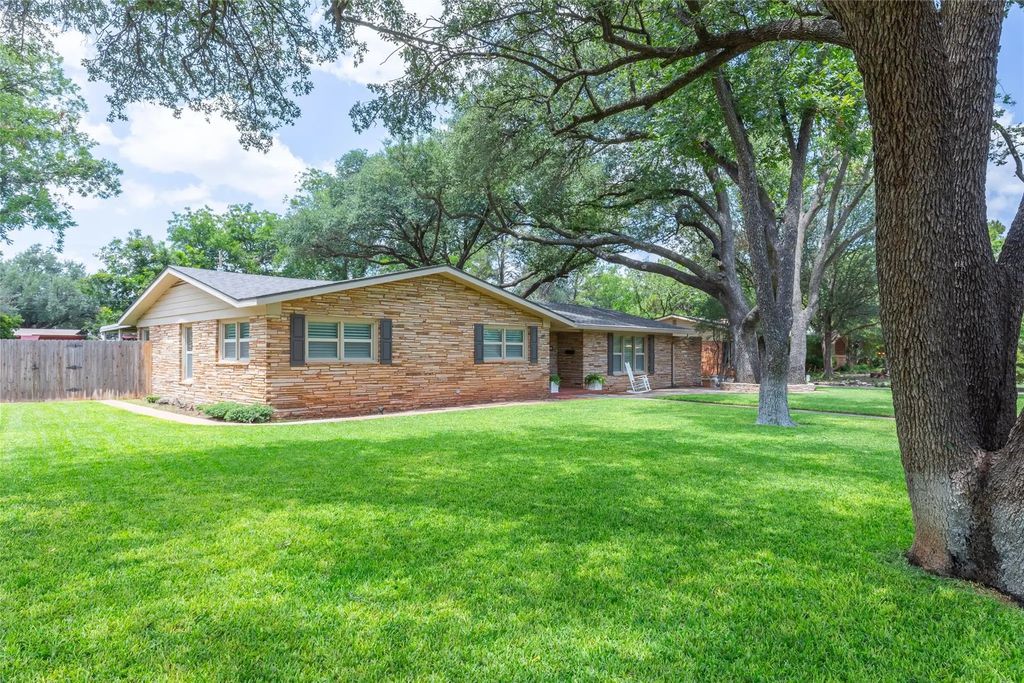 1518 Elmwood Drive, Abilene