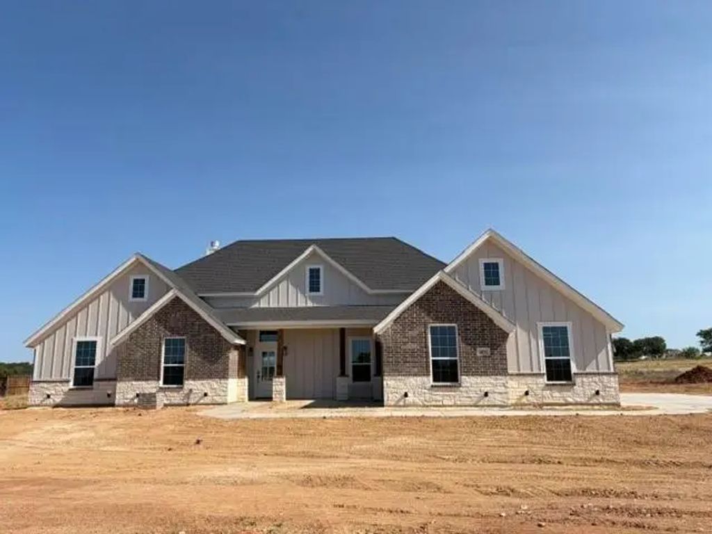 1031 Colt Road, Springtown
