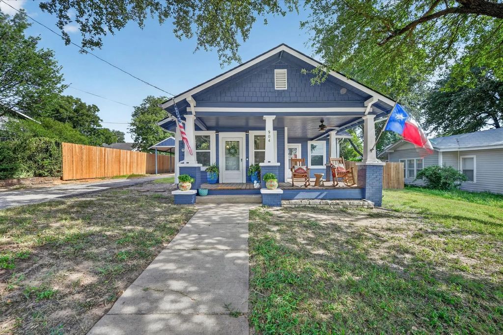 904 W Spring Street, Weatherford