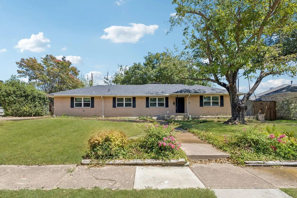 104 N Weatherred Drive, Richardson