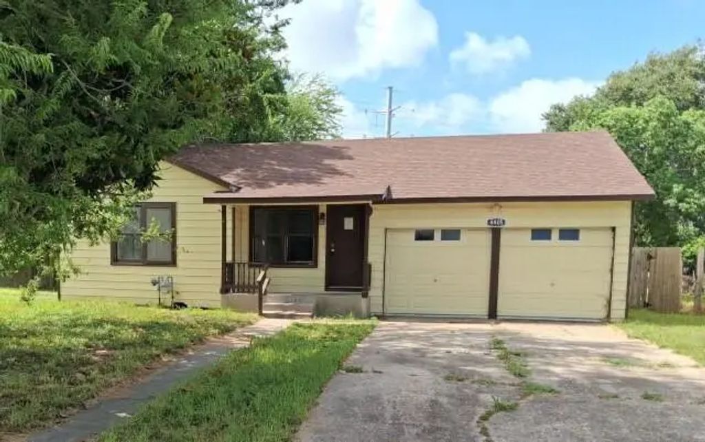 4405 S Cornelia Circle, Corpus Christi