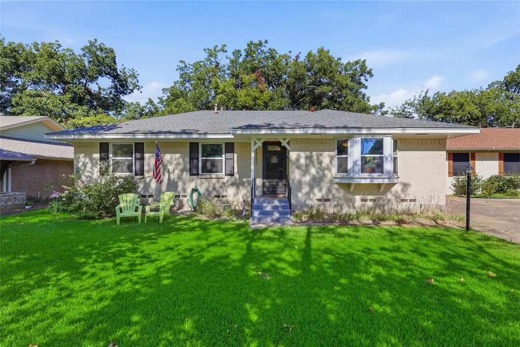 13227 Challaburton Drive, Farmers Branch
