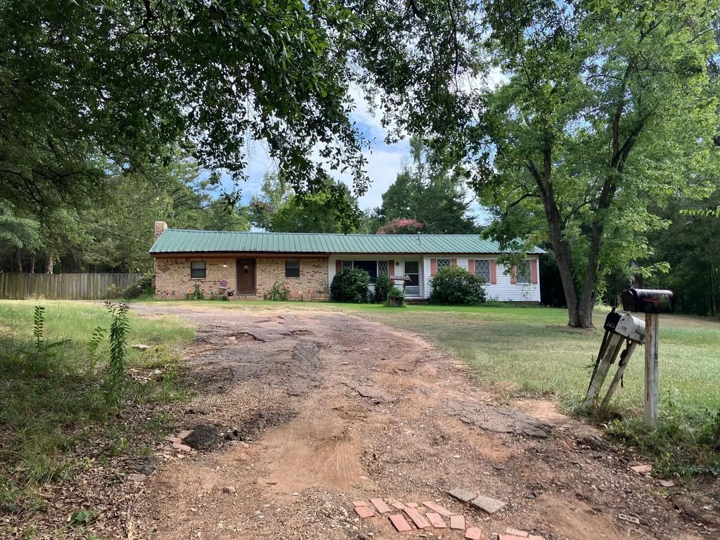 432 County Road 4025, Mount Pleasant