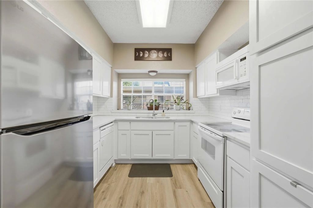 3550 Country Square Drive 505, Carrollton