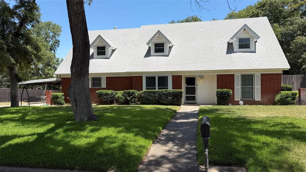401 Glenhaven Drive, Azle