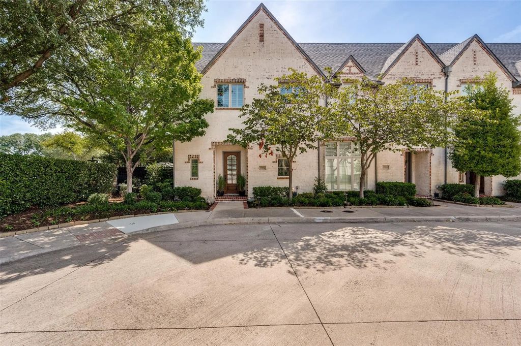 17254 Lechlade Lane, Dallas