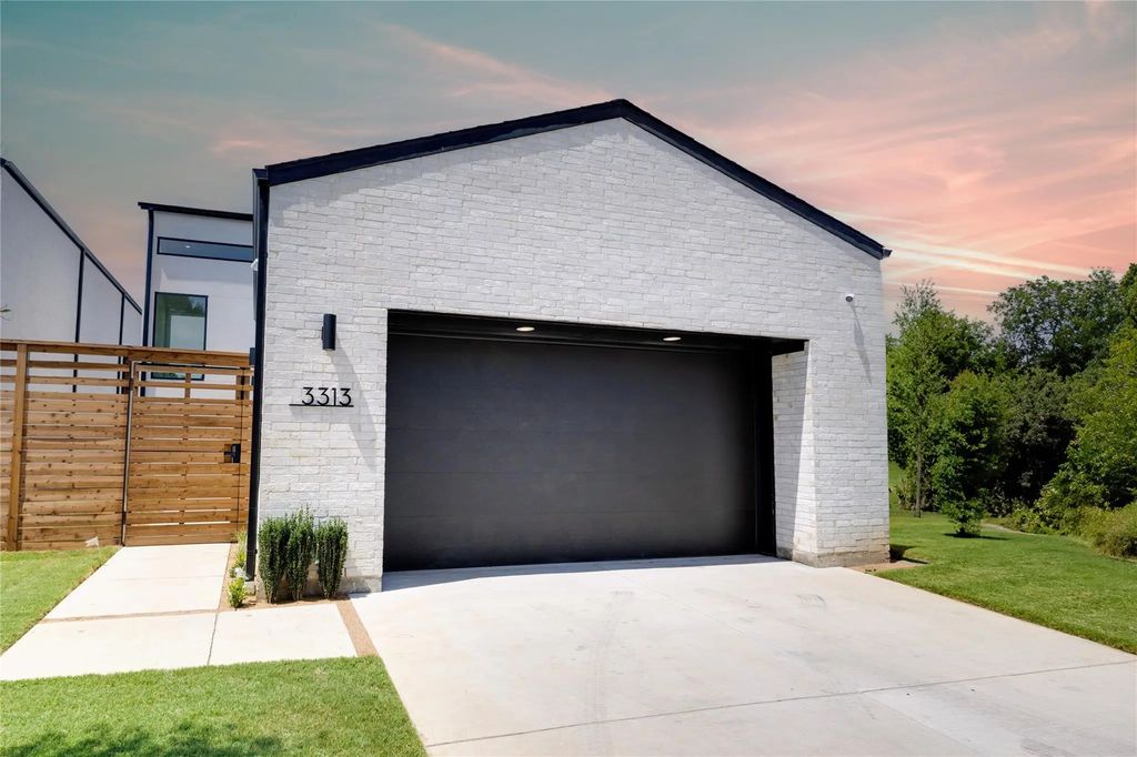 3313 Walchard Court, Dallas