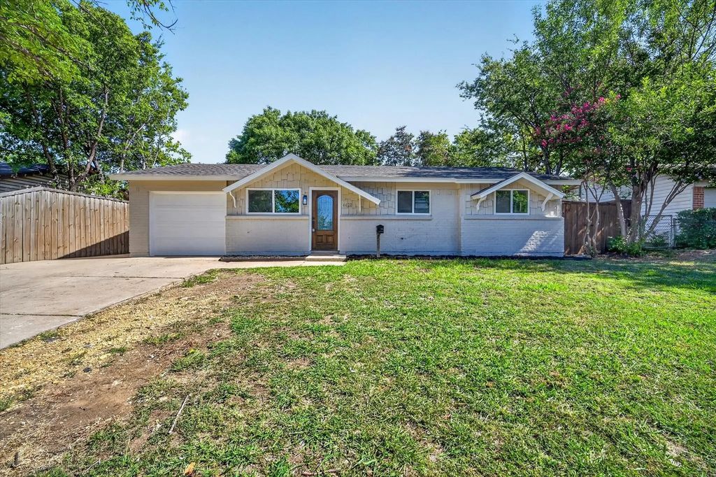 4421 Gary Drive, Haltom City