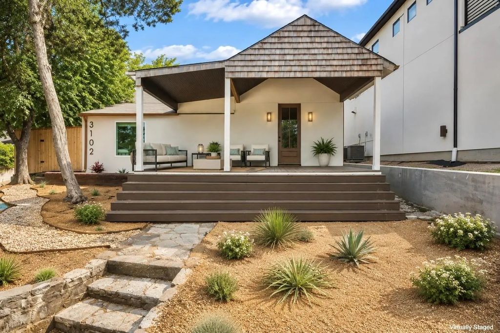 3102 W Jefferson Boulevard, Dallas