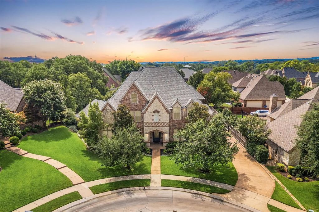 205 Raintree Court, Colleyville