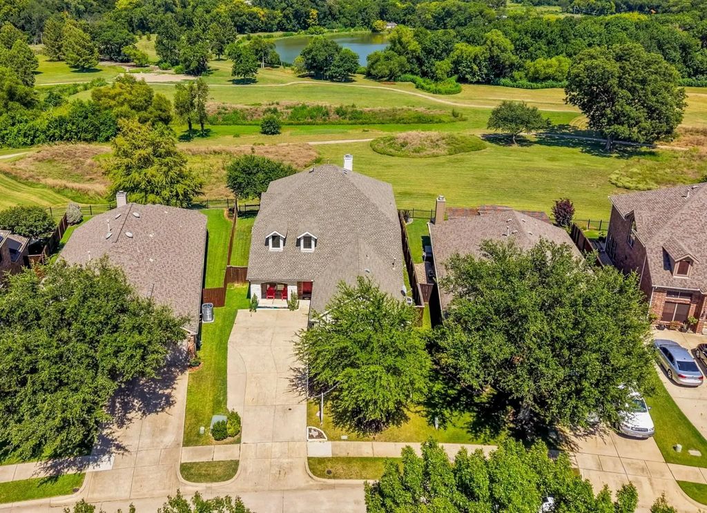 2821 Dog Leg Trail, McKinney