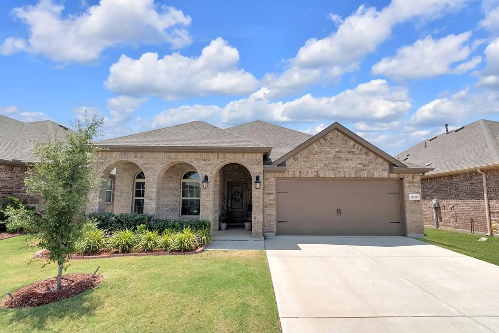 11120 Ranchera Drive, Aubrey
