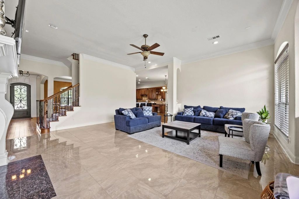 804 Bentwater Parkway, Grand Prairie