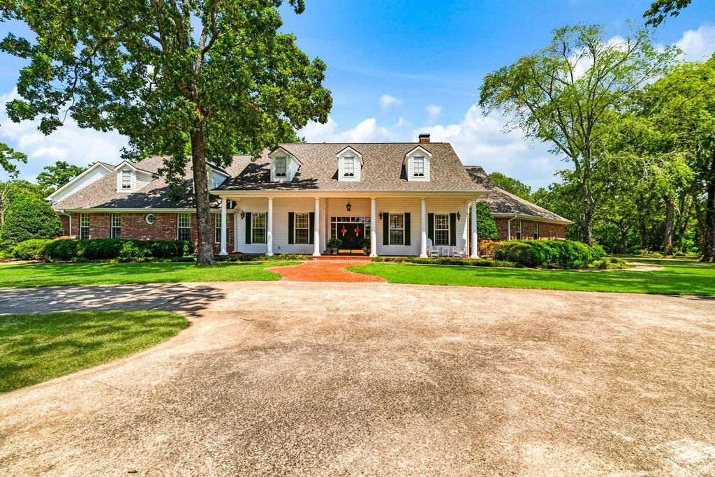 618 County Road 33970, Powderly