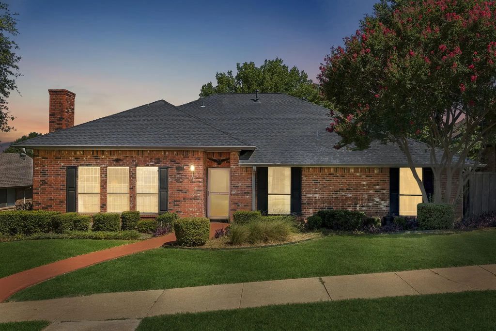 2909 Cambridgeshire Drive, Carrollton