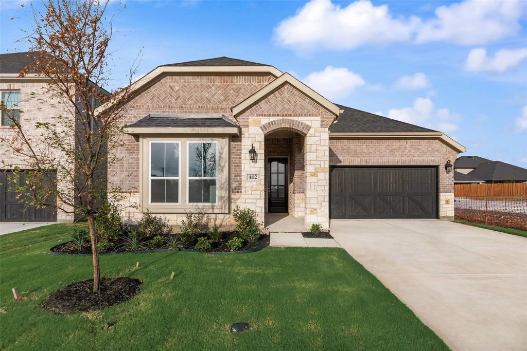 4112 Picton Avenue, Celina